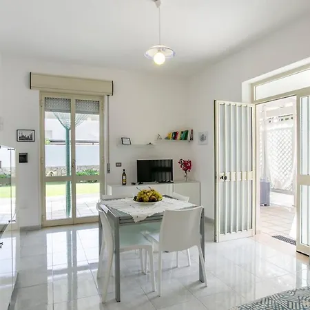 Cavarra Appartement Reitani