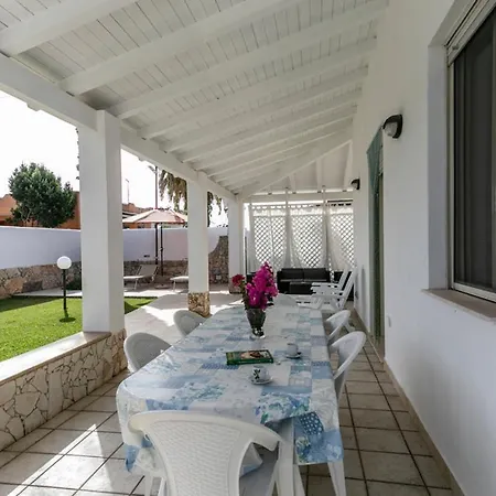 Cavarra Apartment *
